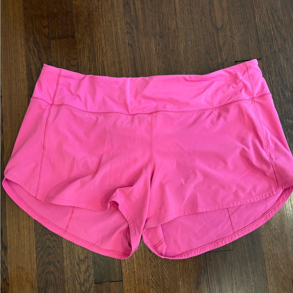 Lululemon sonic pink speed up short (mid-rise 4”)